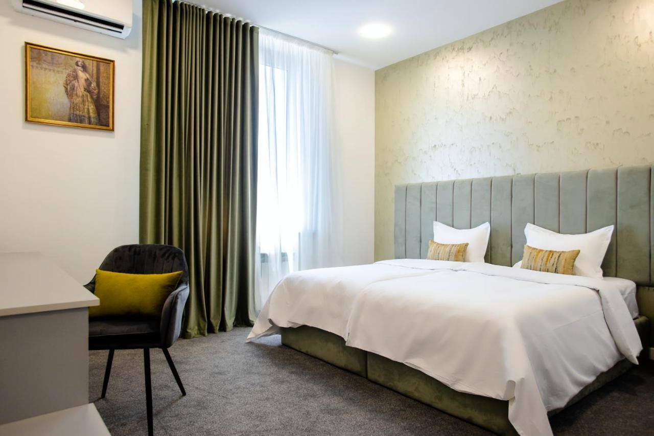 Benefice Hotel Jerevan Eksteriør billede