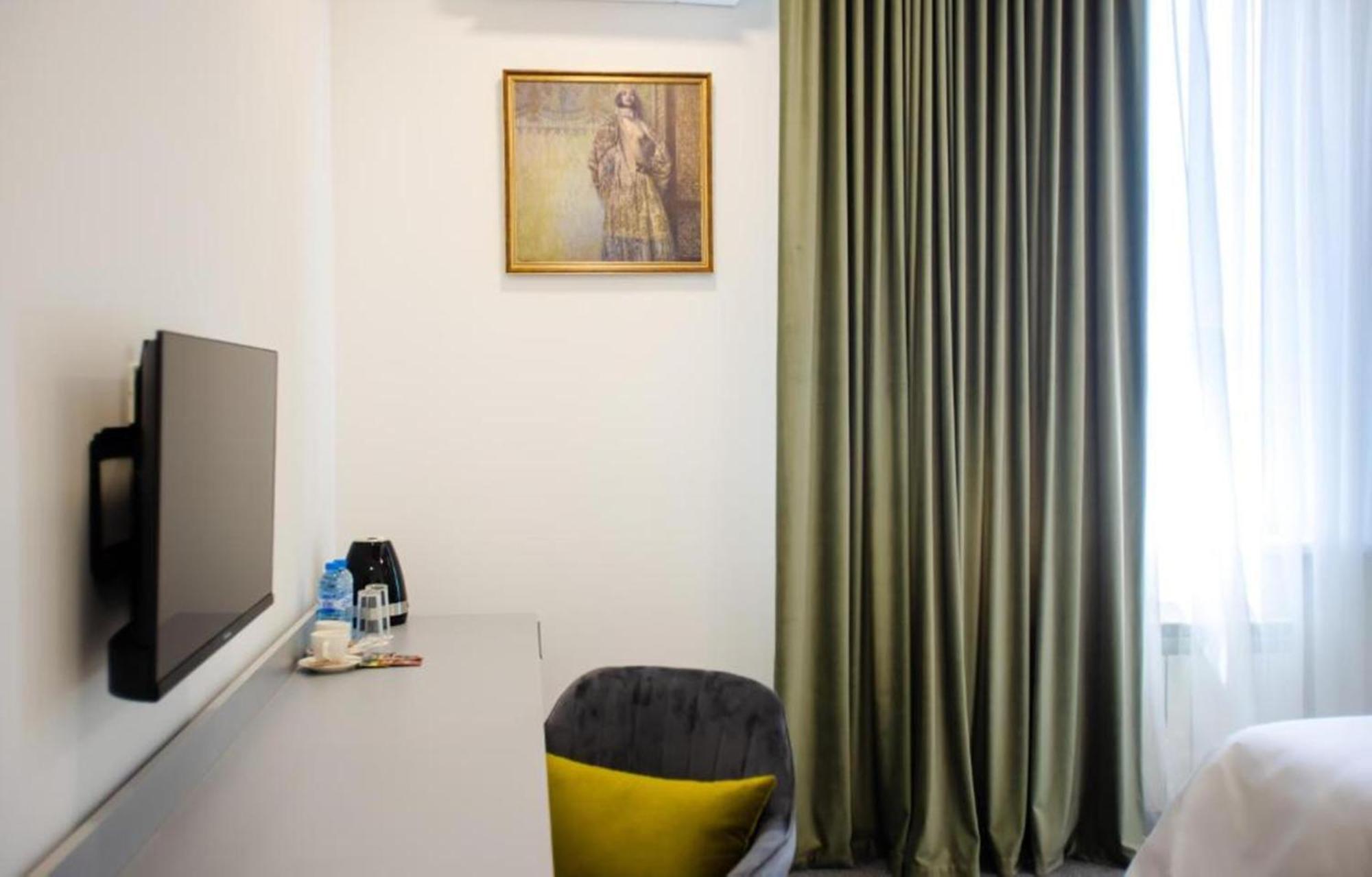 Benefice Hotel Jerevan Eksteriør billede